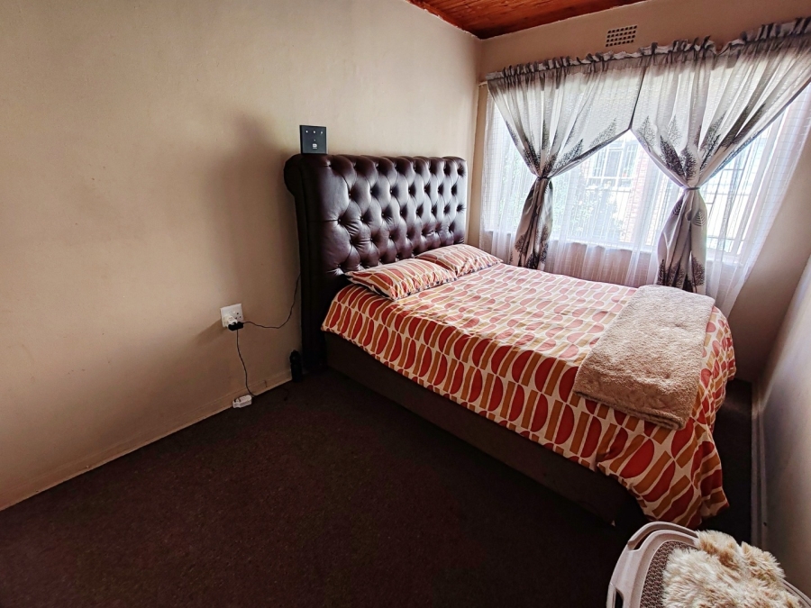 2 Bedroom Property for Sale in Potchefstroom North West